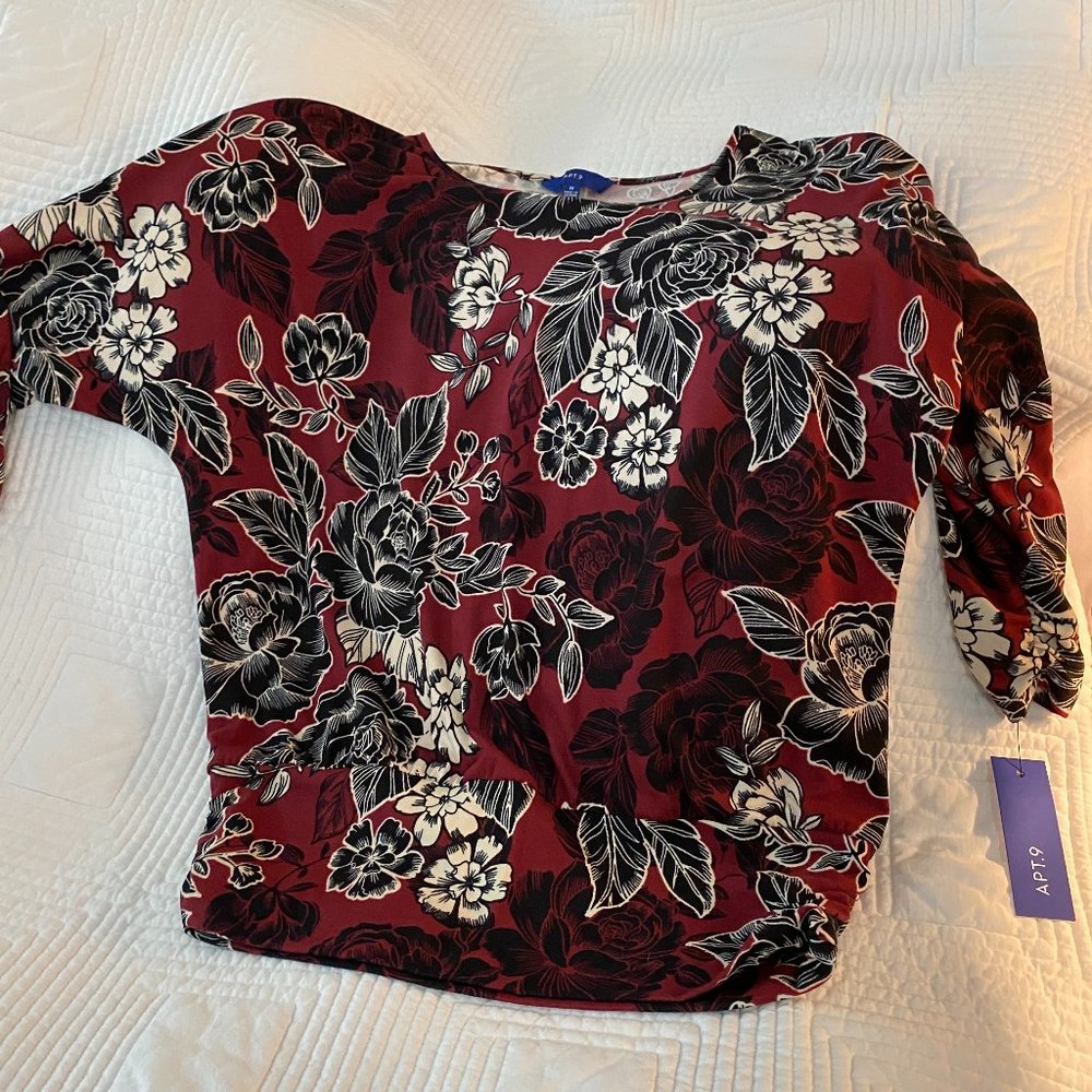 NWT~Apt 9 ~3/4 sleeve pullover floral top~Med